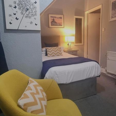 เอเบอร์ ลอดจ์ Hotel อีสต์บอร์น ภายนอก รูปภาพ